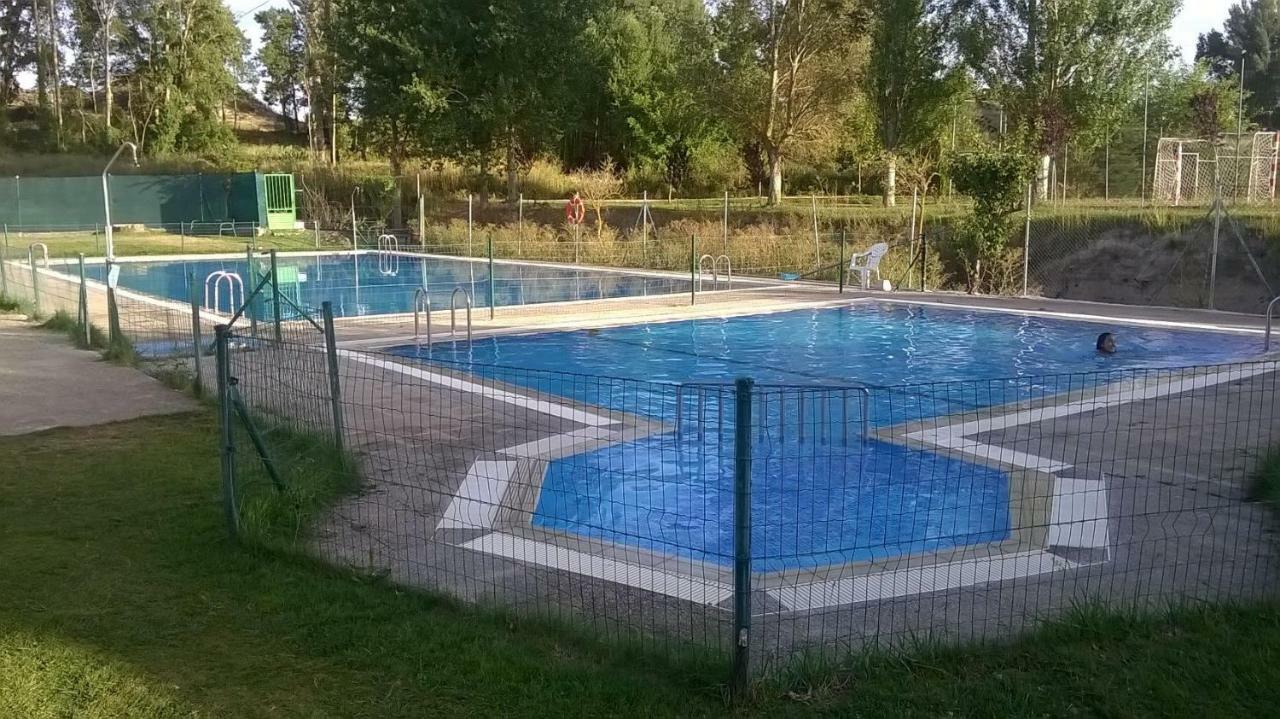 Apartamento Ribera Del Duero Reserva Tubilla del Lago Luaran gambar